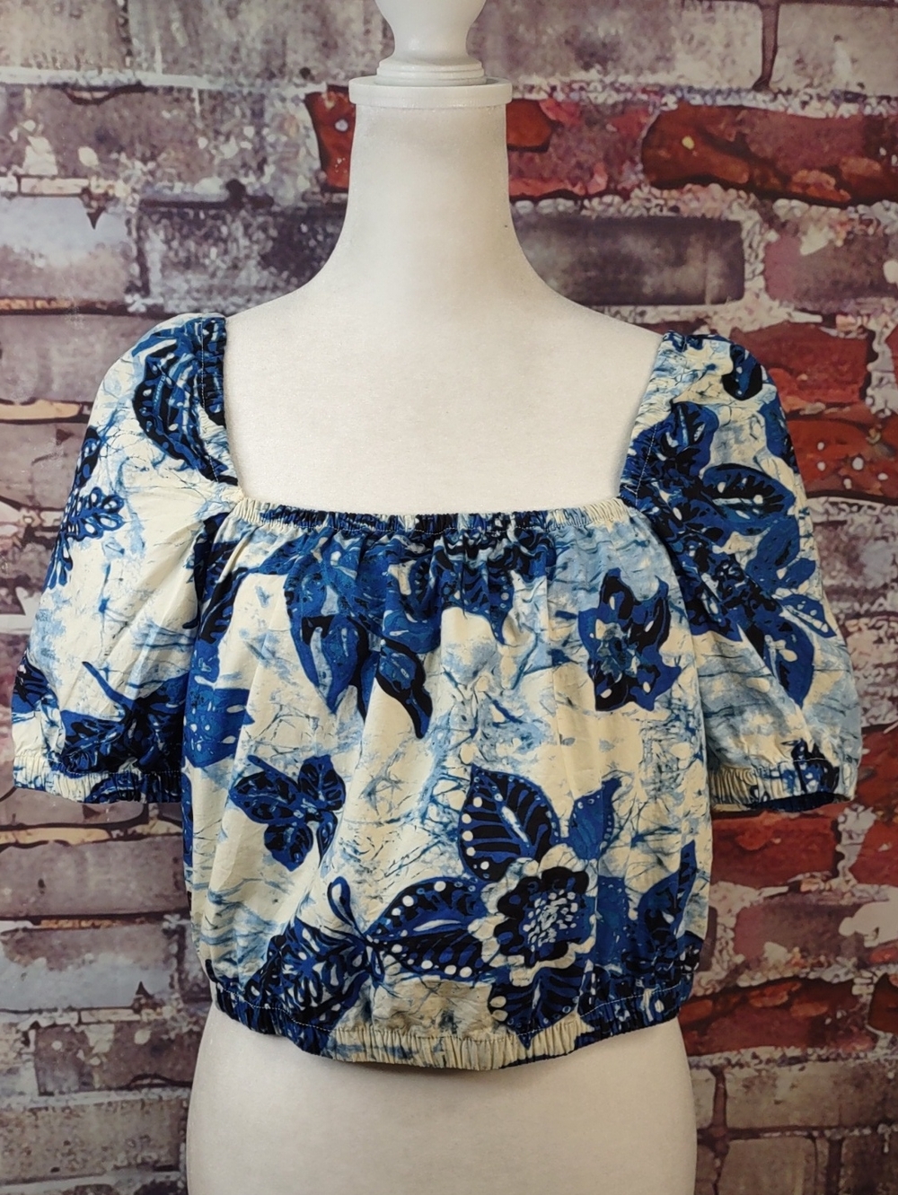 H&M Batik Floral Puff-Sleeve Crop Top